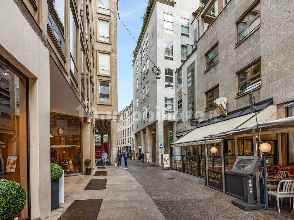 Locale Commerciale Via Pattari 2 Milano Rif 114848063 Immobiliare it