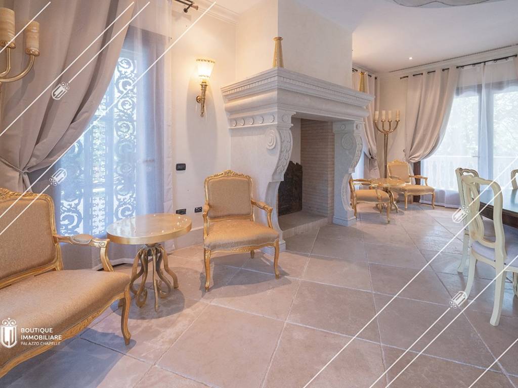 Salone