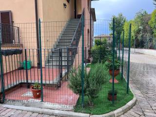 giardino e ingresso