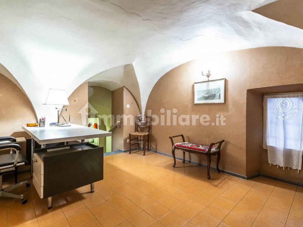 Vendita Appartamento Roma. Monolocale in via dei Coronari 28. Buono