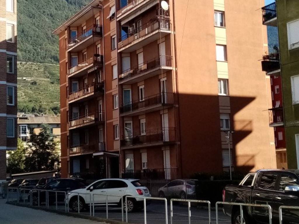 Appartamento all'asta via gorizia, 31, sondrio