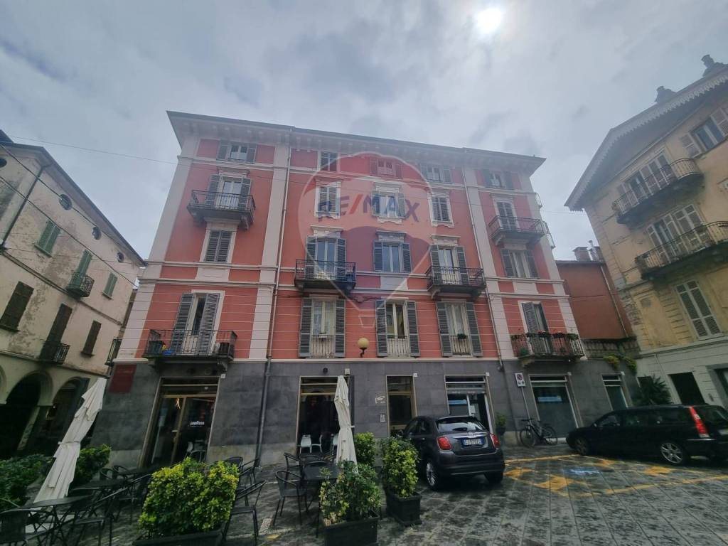 Trilocale ottimo stato, quarto piano, centro storico, biella