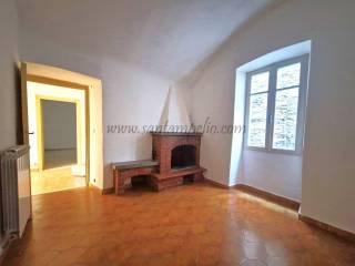 photo_5924656284320252640_y