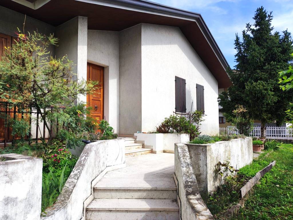 Villa unifamiliare, buono stato, 233 m², centro, abano terme