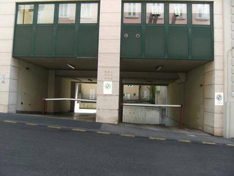 Posto auto - moto, largo barriera - ospedale maggiore, trieste