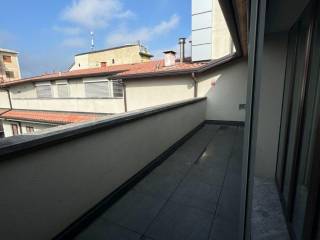 sala con balcone