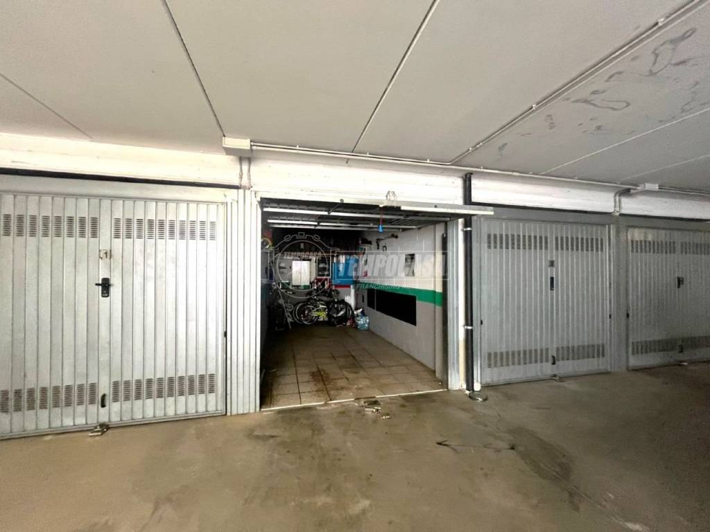 garage