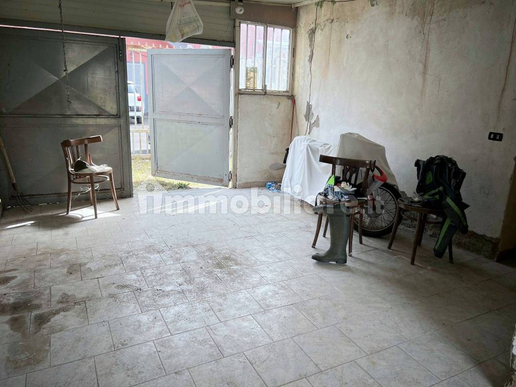 Magazzino Deposito Cupa dell'Arco, Cercola, Rif. 114921567