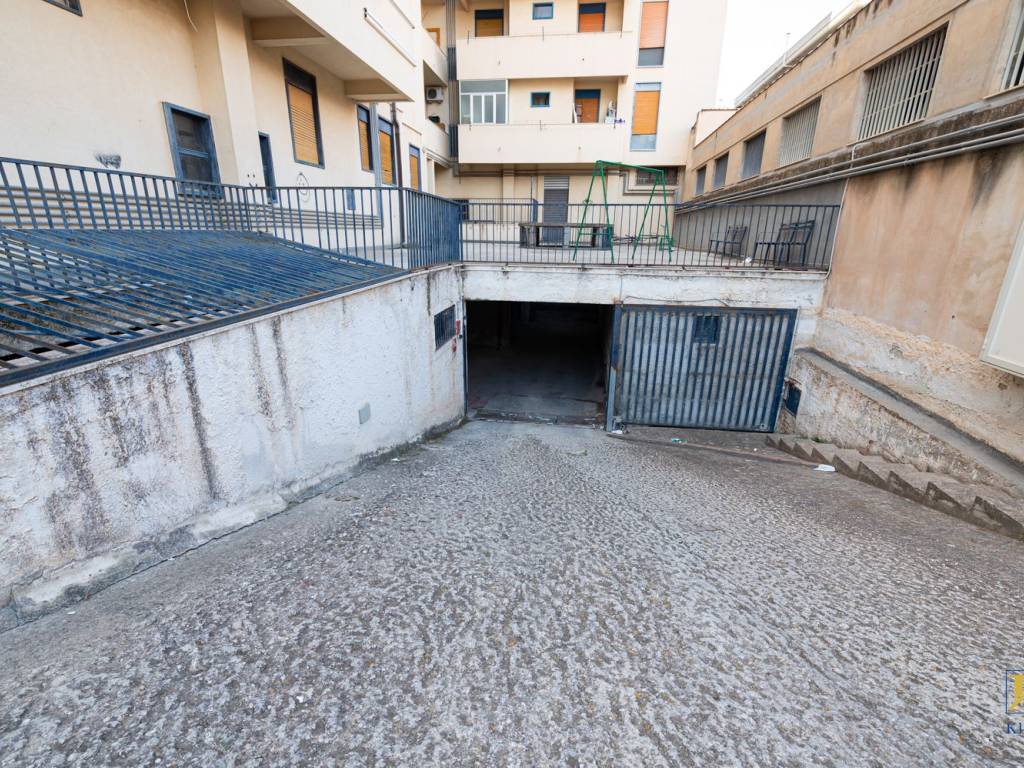 Garage - box viale generale antonio cascino 29f, centro, vittoria