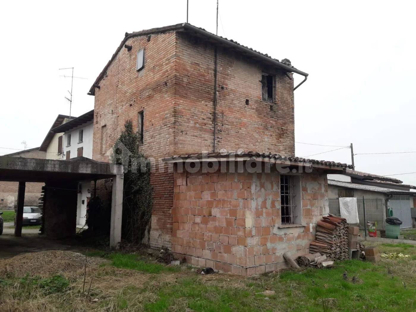 Rustico - Casale in vendita a Gattatico