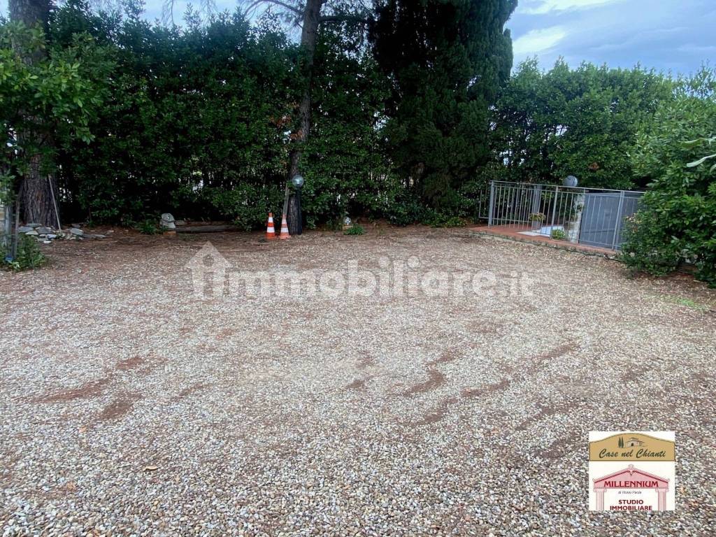 PARCHEGGIO