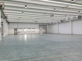 PULIZIE-INDUSTRIALI-CAPANNONI