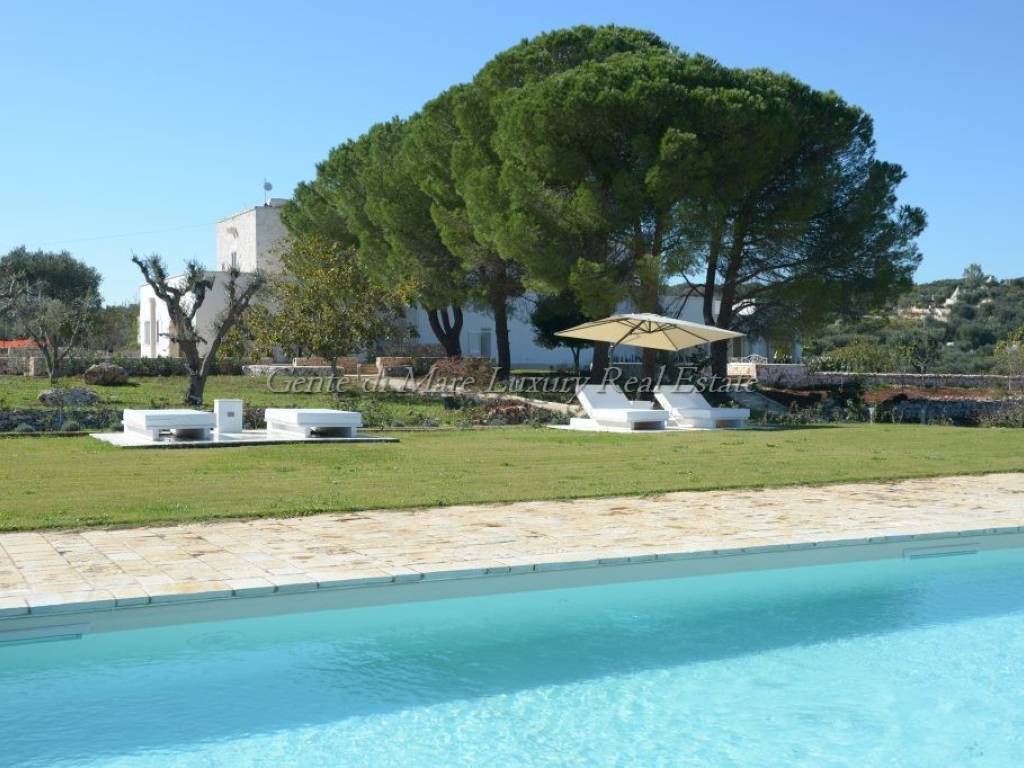 Masseria contrada badessa, campanile, fumarola, cavalleriza, ostuni