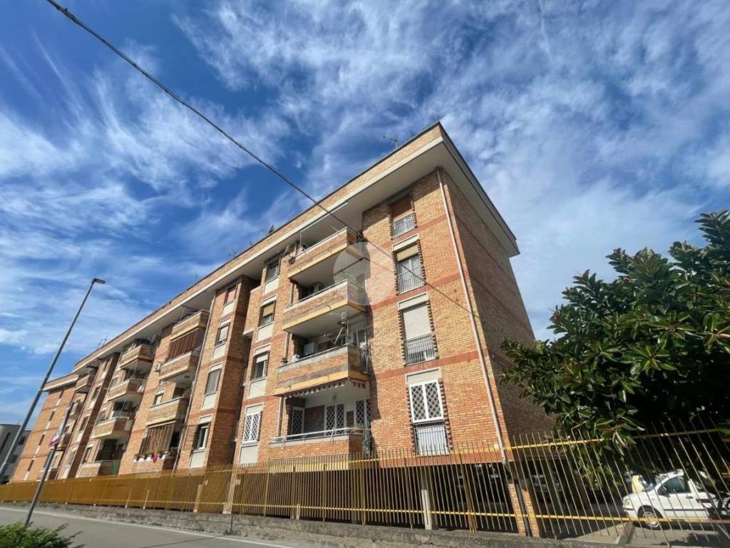 Appartamento traversa tavernola, centro, castellammare di stabia