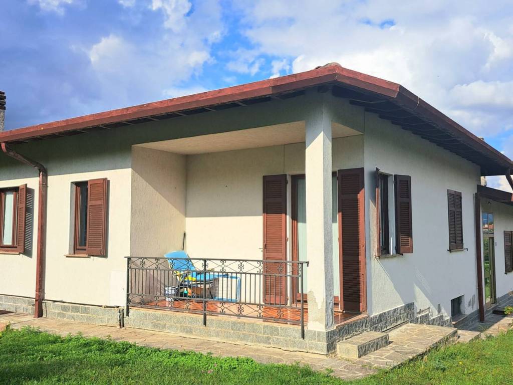 Villa unifamiliare, buono stato, 230 m², centro, olgiate comasco