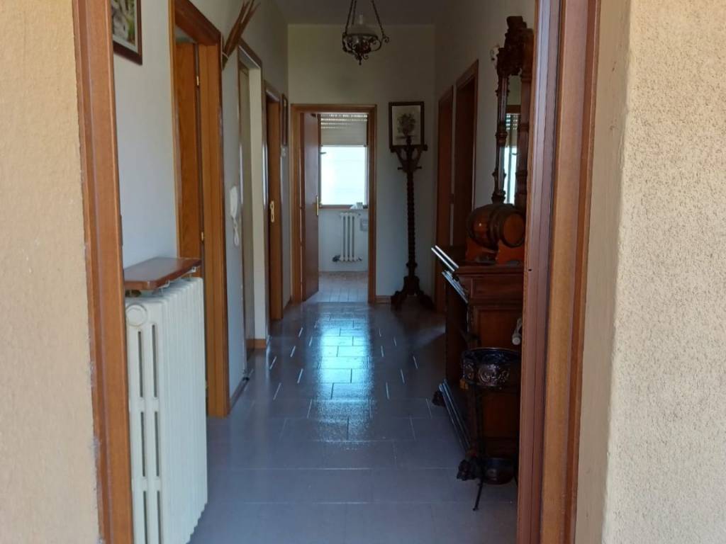 Appartamento in villa via san patrizio 11, chiesanuova, treia