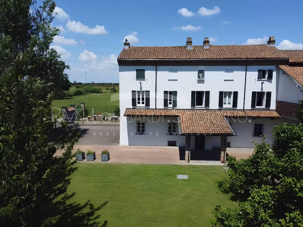 Villa unifamiliare, ottimo stato, 555 m², località villoria, tortona