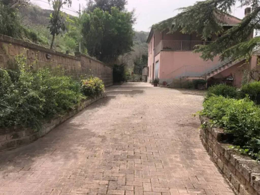 Trilocale strada mucci, chieti città, chieti