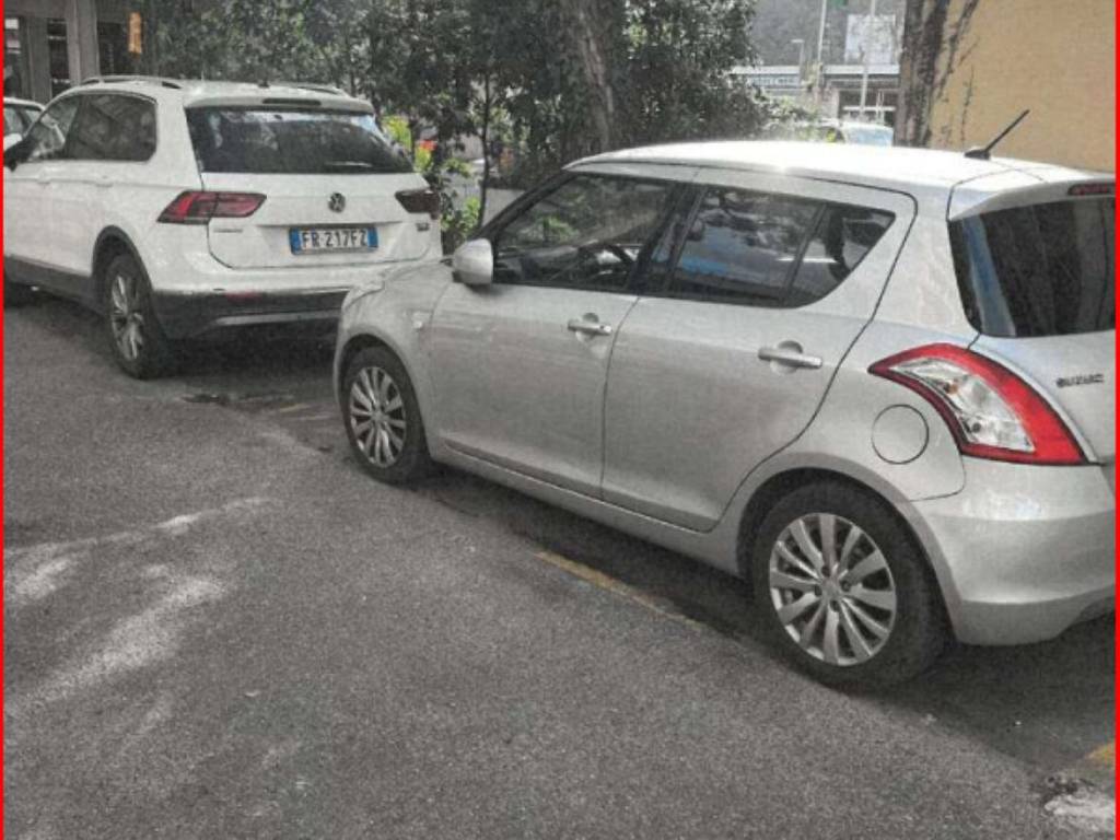 Garage - box all'asta vico chiuso dei cinque santi, genova