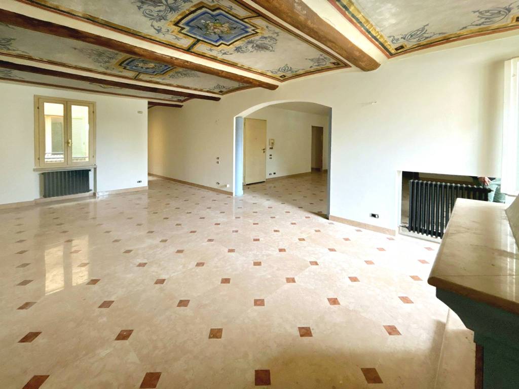 Quadrilocale viale edmondo de amicis 14/a, centro storico, carpi