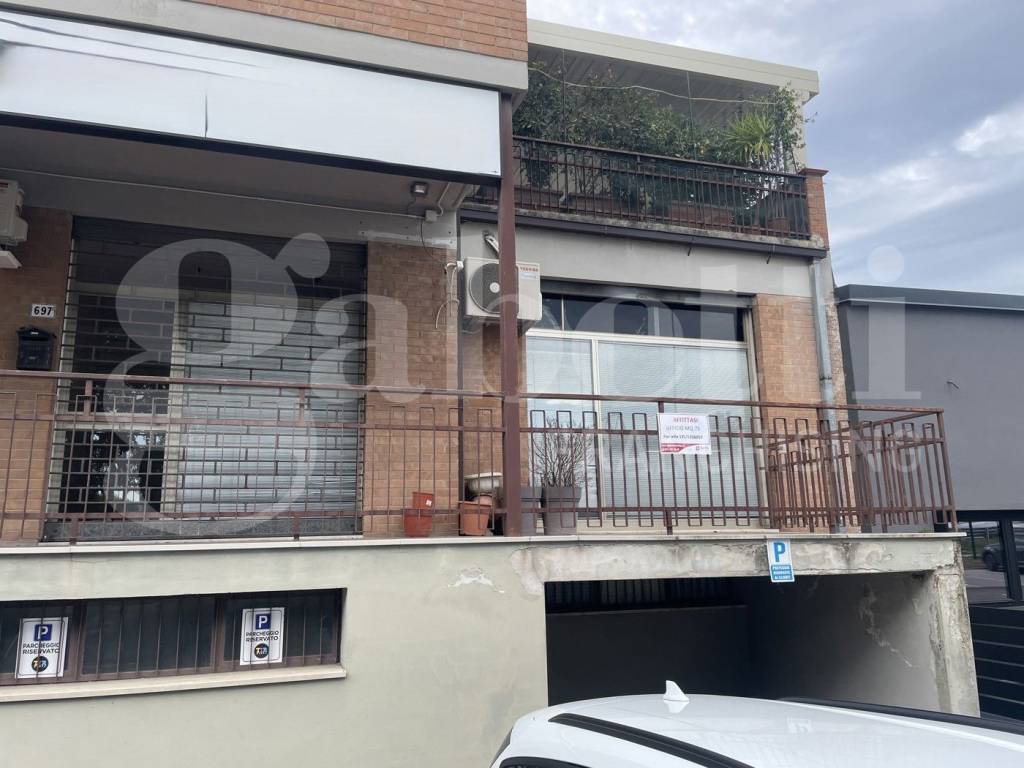 Ufficio - Studio via Emilia Est, Modena, Rif. 115074957 - Immobiliare.it