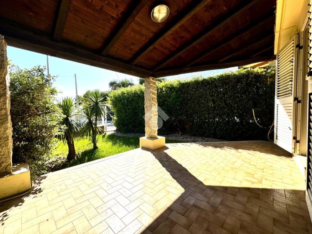 Villa a schiera via deffenu 17, arbatax, tortolì