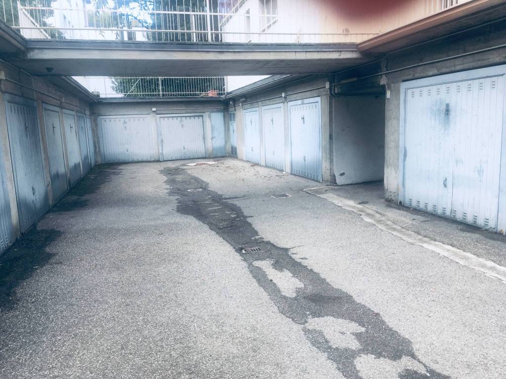Garage - box via alessandro manzoni 63, ospedale, carpi