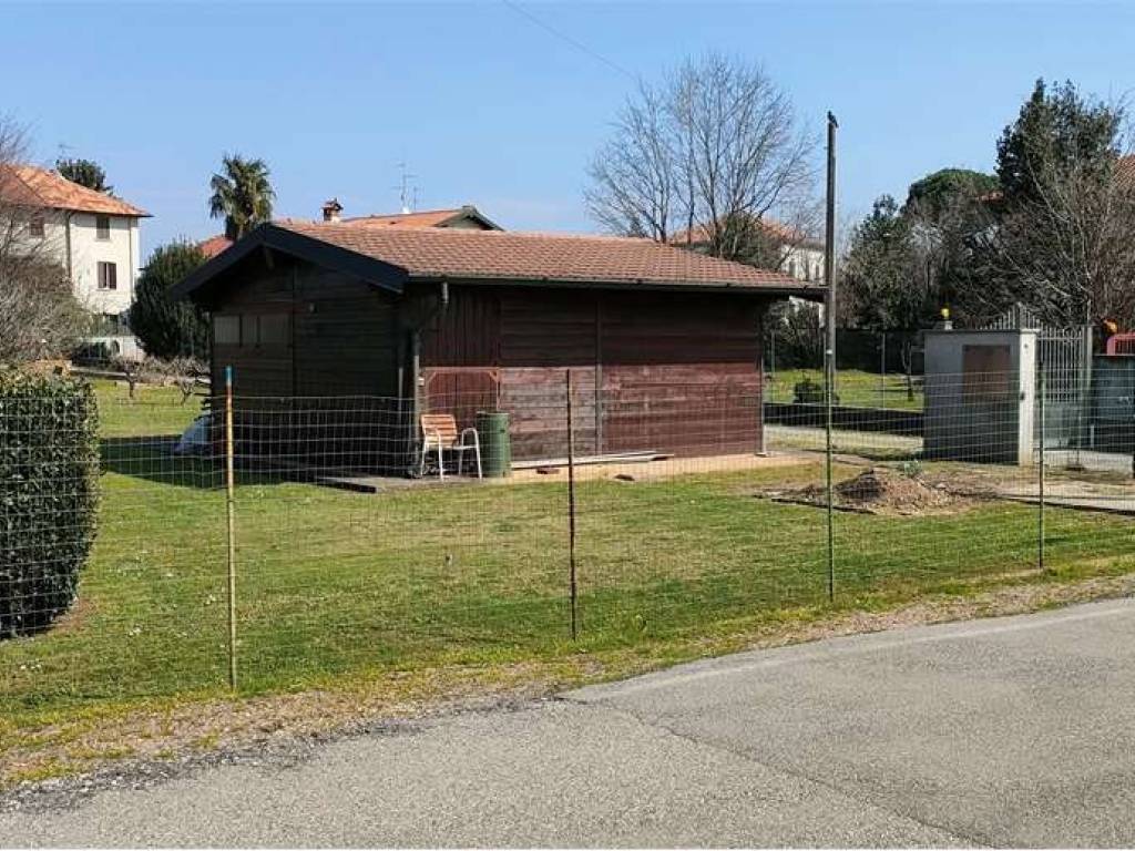 Terreno edificabile via don felice bottinelli, cascina restelli, limido comasco