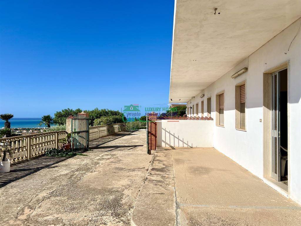 Villa a schiera contrada castellana, contrade di marina di ragusa, ragusa