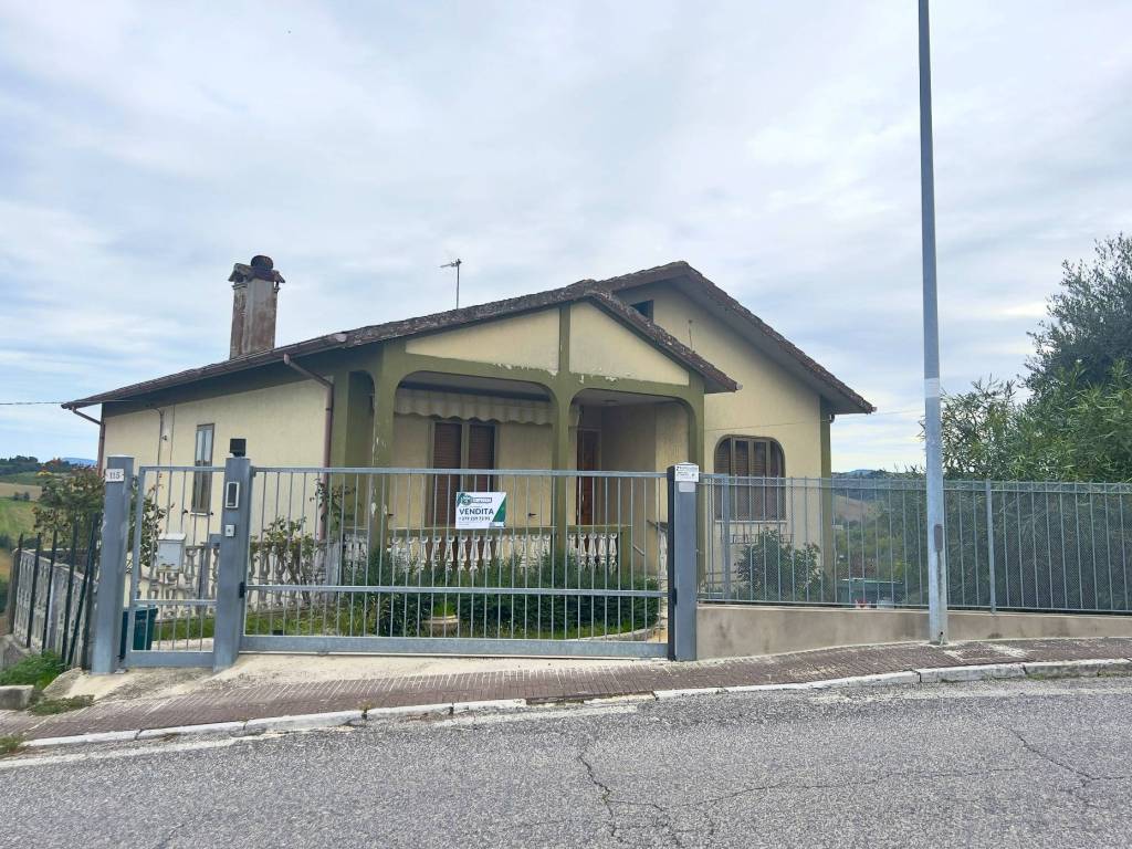 Villa unifamiliare via grancetta 115, grancetta, chiaravalle