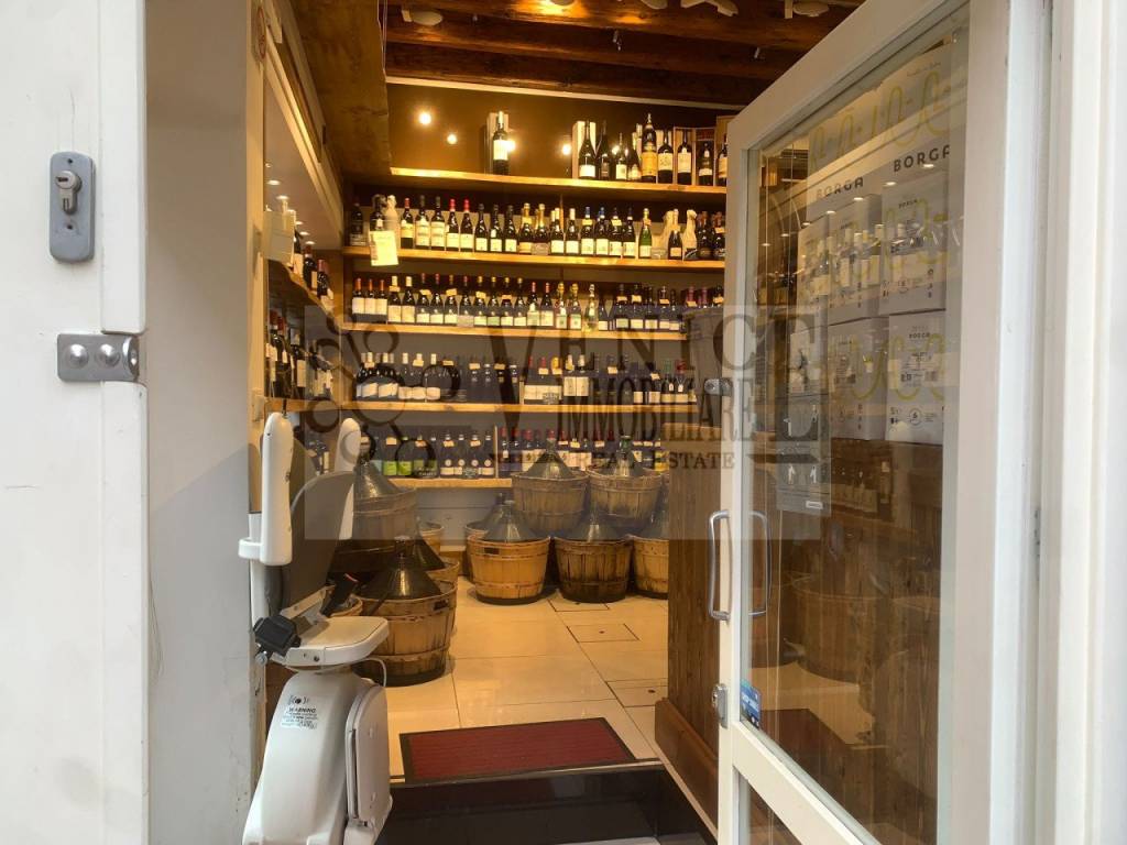 Enoteca - wine bar, santi apostoli - san canciano, venezia