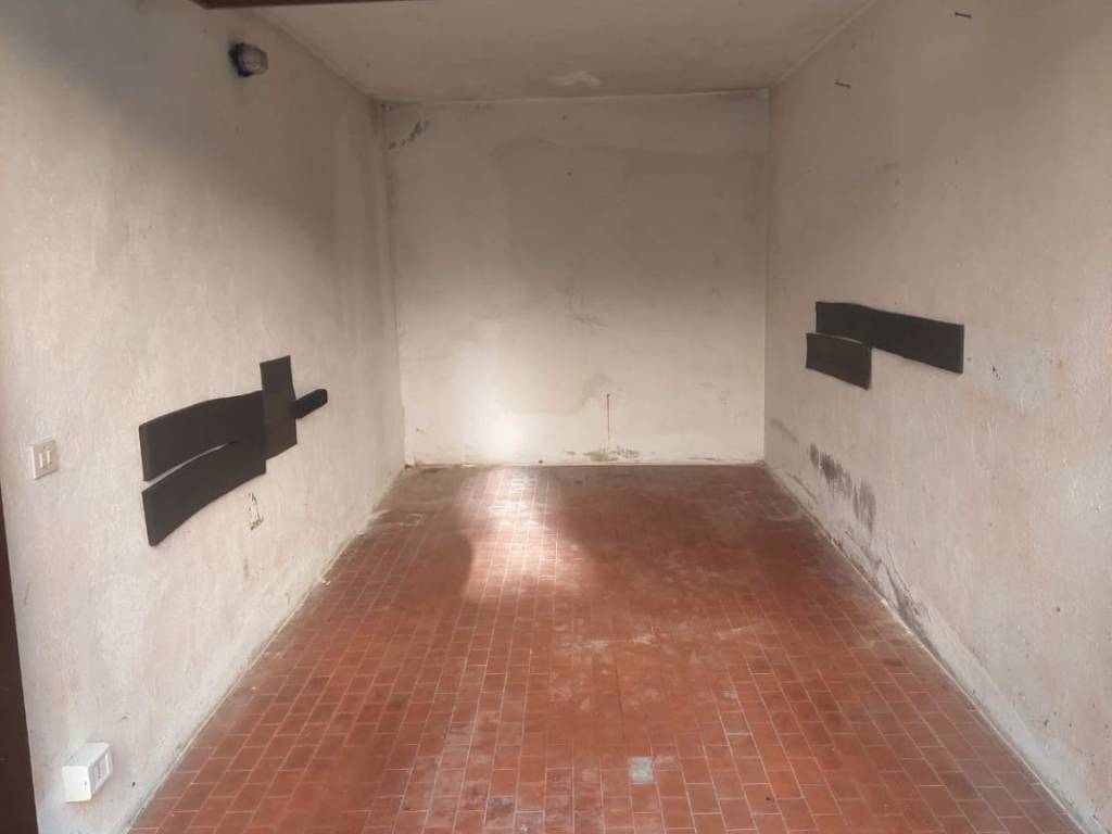 Garage - box via enrico toti, san paolo, bergamo
