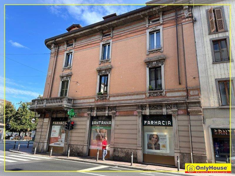 Mansarda piazza santa anna, borgo palazzo, bergamo