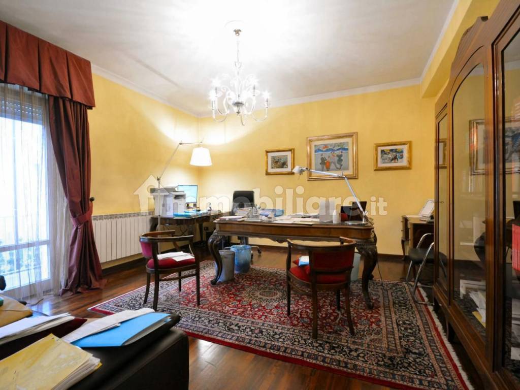Sale Apartment in via Giovanni Pascoli, 55100. Lucca. Excellent