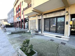 negozio affitto mestrino  7