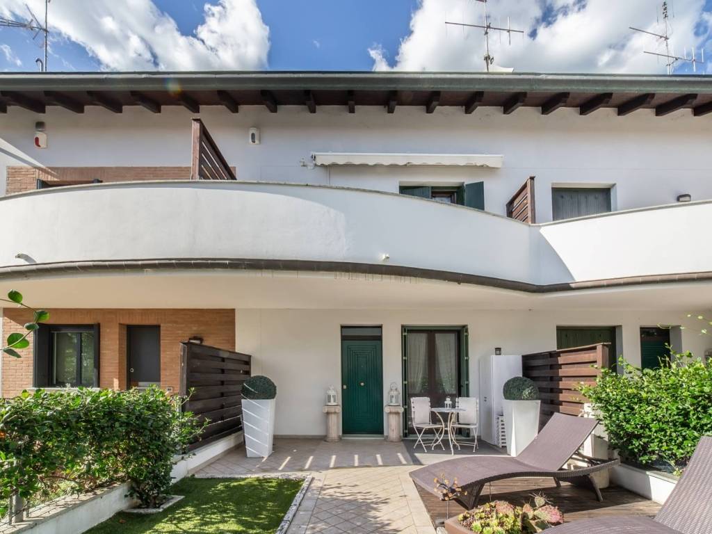 Villa a schiera via dei papaveri, malva, cervia