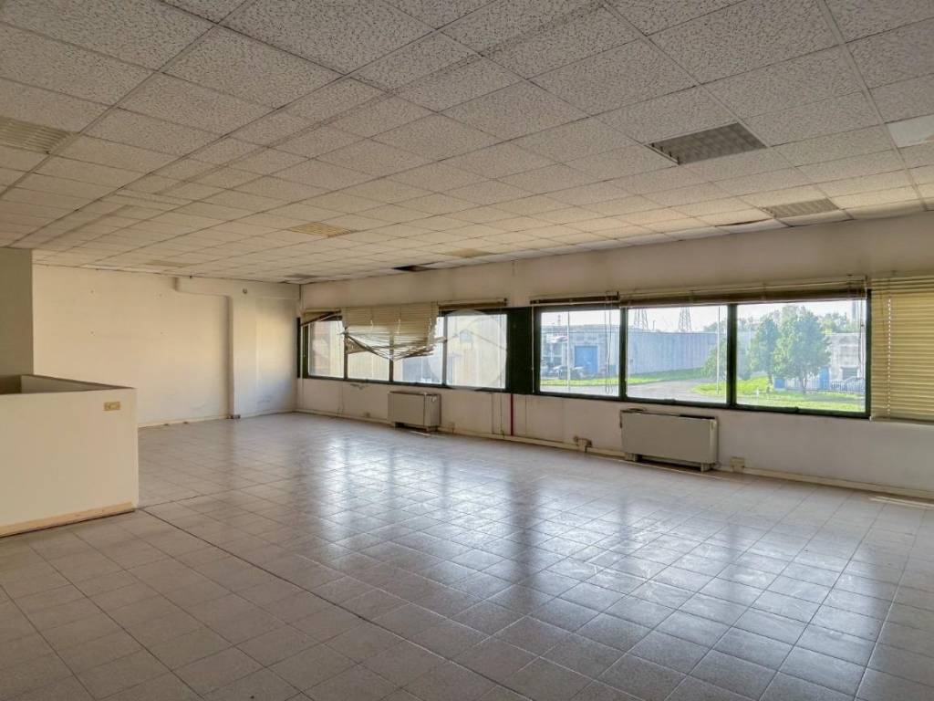 INTERNO