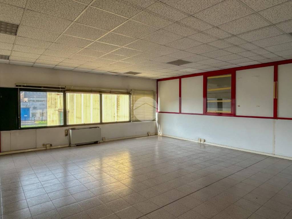 INTERNO