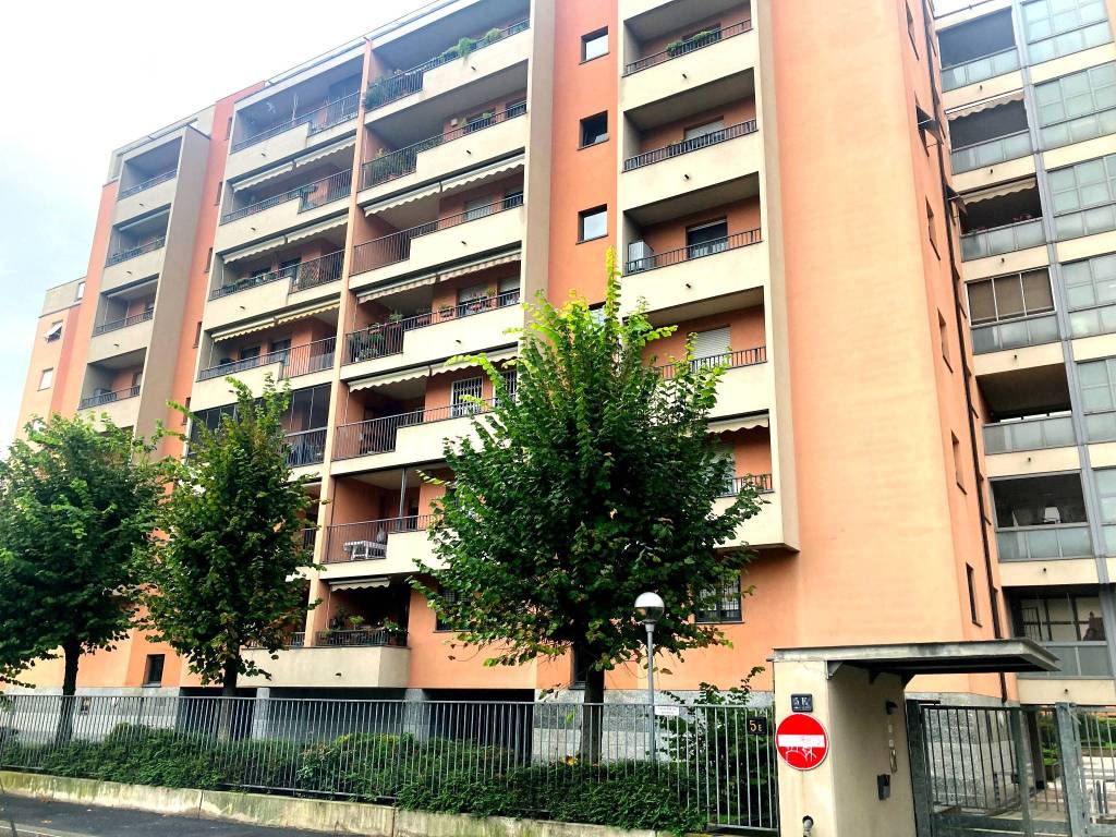 Bilocale via san venerio 5/e, santa giulia, milano