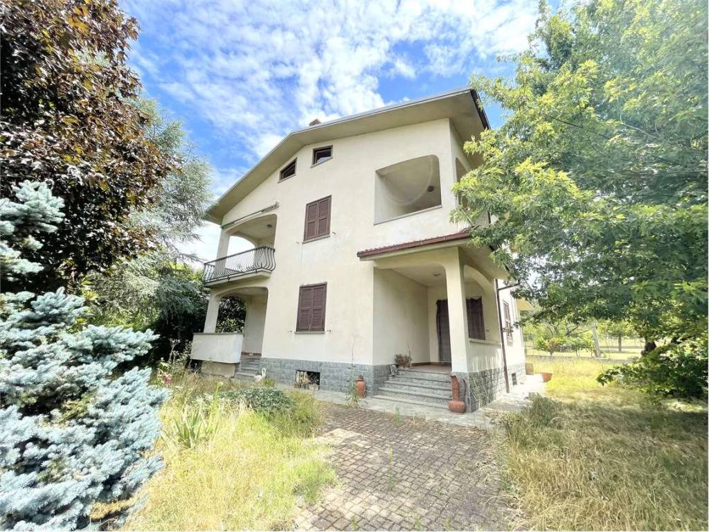 Villa bifamiliare, buono stato, 200 m², centro, capriata d'orba