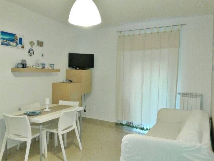Trilocale vico primo cavallo, gaeta