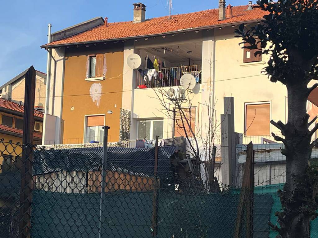 Appartamento all'asta via san giorgio, 10, fenegrò