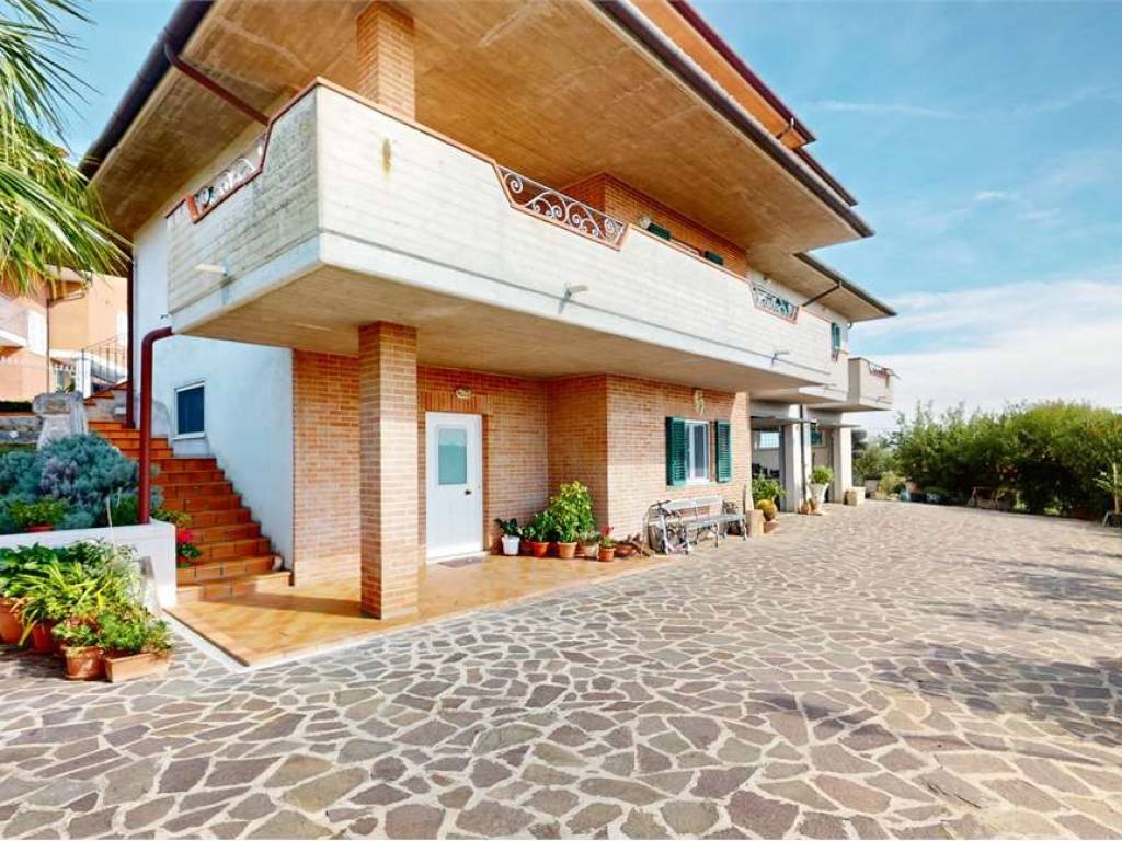 Villa unifamiliare, ottimo stato, 330 m², abbadia, osimo