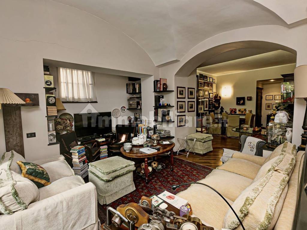 Salone