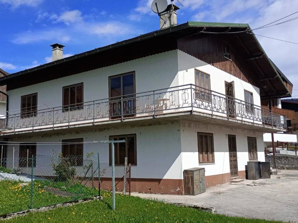 Terratetto unifamiliare 285 m², centro, asiago