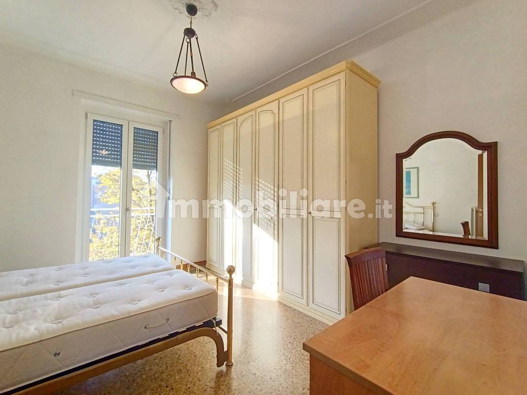 Single room for rent, single room rent via Onorato Vigliani 171