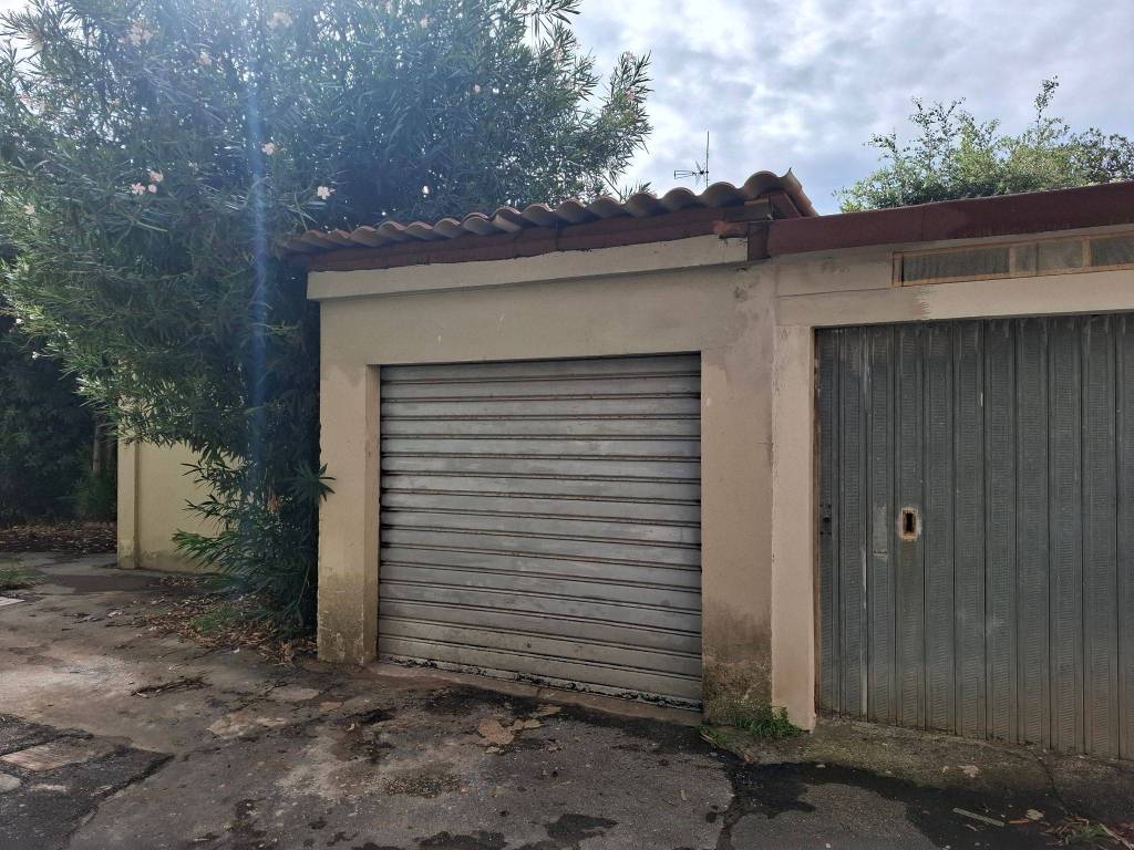 Garage - box via san francesco, san francesco, pisa