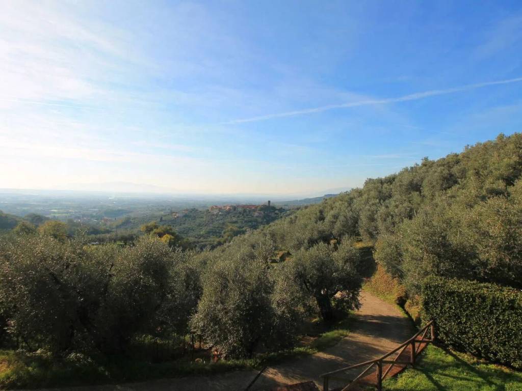 Cascina via dei mulini, larciano