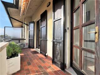 BALCONE D'INGRESSO