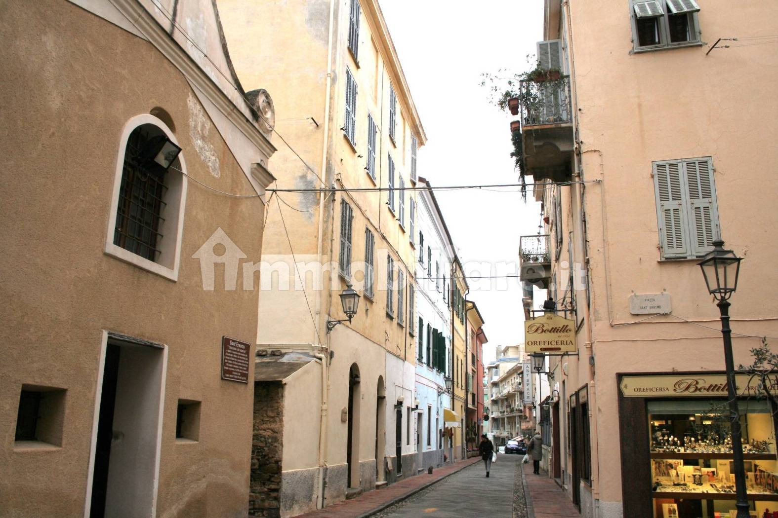 Appartamento in vendita a Ospedaletti